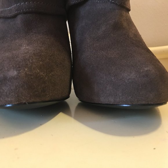 Bakers Brown Stiletto Suede ankle Fold Over boot - Picture 2 of 9